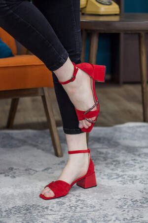 Женские босоножки Fashion Yemma 2765 38 размер 24,5 см Красный Женские босоножки Fashion Yemma 2765 38 размер 24,5 см Красный