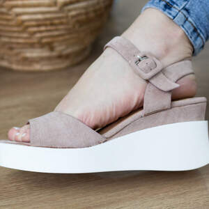 Женские босоножки Fashion Yicky 2728 37 размер 24 см Бежевый Женские босоножки Fashion Yicky 2728 37 размер 24 см Бежевый