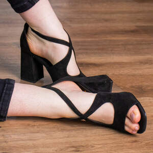 Женские босоножки Fashion Zima 1832 37 размер 24 см Черный Женские босоножки Fashion Zima 1832 37 размер 24 см Черный