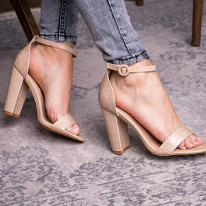 Женские босоножки на каблуке Fashion Swirly 1774 36 размер 23,5 см Бежевый Женские босоножки на каблуке Fashion Swirly 1774 36 размер 23,5 см Бежевый