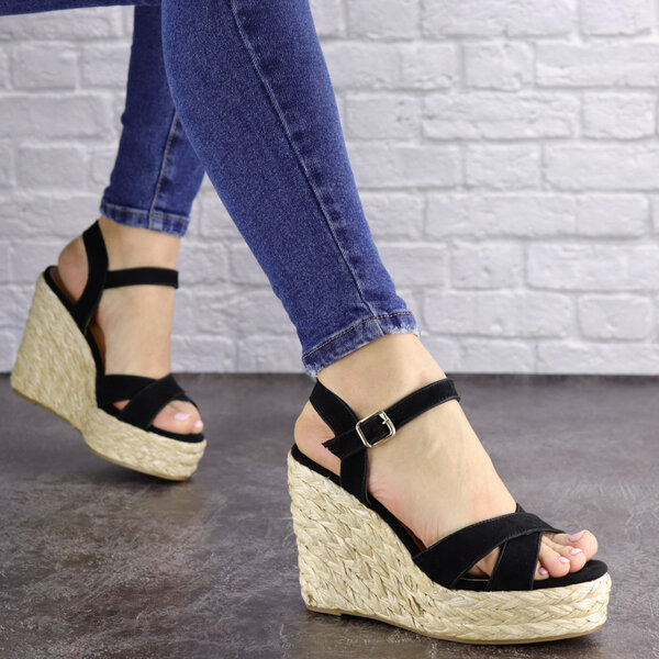 Женские босоножки на танкетке Fashion Randy 1627 40 размер 25,5 см Черный Женские босоножки на танкетке Fashion Randy 1627 40 размер 25,5 см Черный