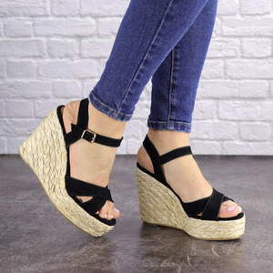 Женские босоножки на танкетке Fashion Randy 1627 40 размер 25,5 см Черный Женские босоножки на танкетке Fashion Randy 1627 40 размер 25,5 см Черный