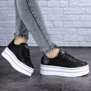 Женские кожаные сникеры Fashion Erly 1717 39 размер 24,5 см Черный Женские кожаные сникеры Fashion Erly 1717 39 размер 24,5 см Черный