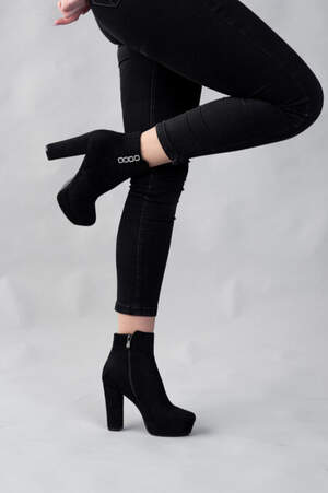 Ботильоны женские Fashion Dice 2486 36 размер 23,5 см Черный Ботильоны женские Fashion Dice 2486 36 размер 23,5 см Черный