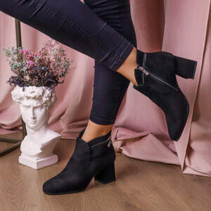 Ботильоны женские Fashion Jet 2297 38 размер 24,5 см Черный Ботильоны женские Fashion Jet 2297 38 размер 24,5 см Черный