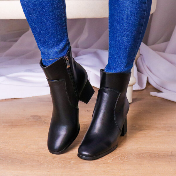 Ботильоны женские Fashion Millie 2325 40 размер 25 см Черный Ботильоны женские Fashion Millie 2325 40 размер 25 см Черный