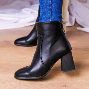 Ботильоны женские Fashion Millie 2325 40 размер 25 см Черный Ботильоны женские Fashion Millie 2325 40 размер 25 см Черный