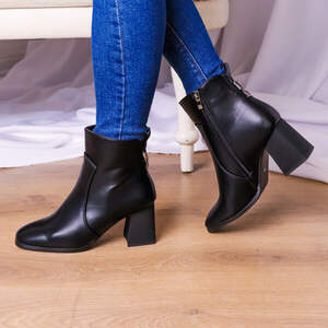 Ботильоны женские Fashion Millie 2325 40 размер 25 см Черный Ботильоны женские Fashion Millie 2325 40 размер 25 см Черный