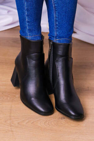 Ботильоны женские Fashion Millie 2325 40 размер 25 см Черный Ботильоны женские Fashion Millie 2325 40 размер 25 см Черный