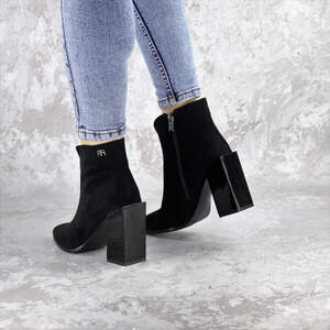 Ботильоны женские Fashion Sampson 2400 37 размер 24 см Черный Ботильоны женские Fashion Sampson 2400 37 размер 24 см Черный