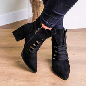 Ботильоны женские Fashion Sirius 3246 35 размер 23 см Черный Ботильоны женские Fashion Sirius 3246 35 размер 23 см Черный