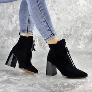 Ботильоны женские Fashion Springer 2404 39 размер 25 см Черный Ботильоны женские Fashion Springer 2404 39 размер 25 см Черный