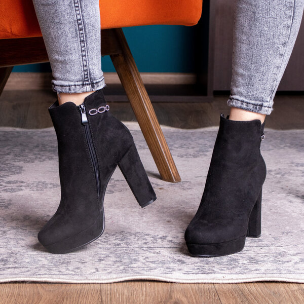 Ботильоны женские Fashion Toffi 2164 39 размер 24,5 см Черный Ботильоны женские Fashion Toffi 2164 39 размер 24,5 см Черный