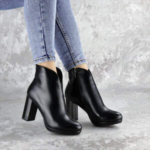 Ботильоны женские Fashion Zuess 2426 37 размер 24 см Черный Ботильоны женские Fashion Zuess 2426 37 размер 24 см Черный