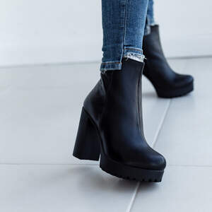 Ботильоны женские зимние Fashion Willow 3322 36 размер 23,5 см Черный Ботильоны женские зимние Fashion Willow 3322 36 размер 23,5 см Черный