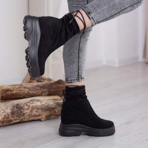 Ботинки женские Fashion Curly 2502 40 размер 24,5 см Черный Ботинки женские Fashion Curly 2502 40 размер 24,5 см Черный