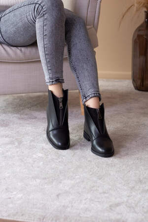 Ботинки женские Fashion Fatty 2481 41 размер 26 см Черный Ботинки женские Fashion Fatty 2481 41 размер 26 см Черный