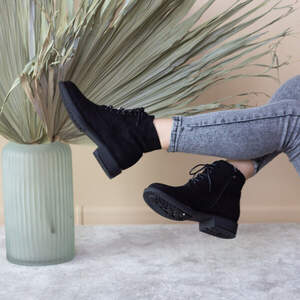 Ботинки женские Fashion Flitter 2483 37 размер 24 см Черный Ботинки женские Fashion Flitter 2483 37 размер 24 см Черный