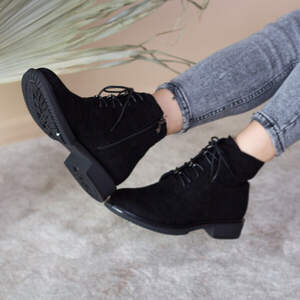 Ботинки женские Fashion Flitter 2483 37 размер 24 см Черный Ботинки женские Fashion Flitter 2483 37 размер 24 см Черный