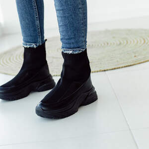 Ботинки женские Fashion Maple 3319 36 размер 23,5 см Черный Ботинки женские Fashion Maple 3319 36 размер 23,5 см Черный