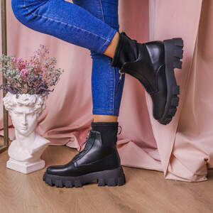 Ботинки женские Fashion Nutmeg 2378 36 размер 23,5 см Черный Ботинки женские Fashion Nutmeg 2378 36 размер 23,5 см Черный