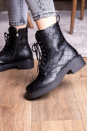 Ботинки женские Fashion Richardson 2396 36 размер 23,5 см Черный Ботинки женские Fashion Richardson 2396 36 размер 23,5 см Черный