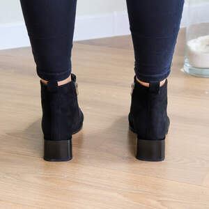 Ботинки женские Fashion Vulcan 2422 39 размер 25 см Черный