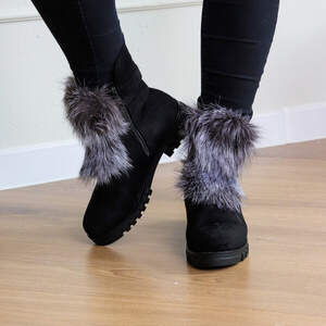 Ботинки женские зимние Fashion Beast 2334 37 размер 24 см Черный Ботинки женские зимние Fashion Beast 2334 37 размер 24 см Черный