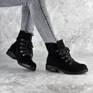 Ботинки женские зимние Fashion Oberon 2379 36 размер 23,5 см Черный Ботинки женские зимние Fashion Oberon 2379 36 размер 23,5 см Черный