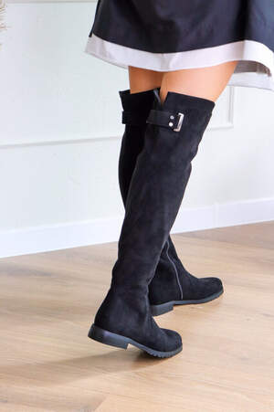 Ботфорты женские Fashion Belya 3247 37 размер 24 см Черный